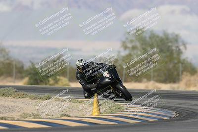 media/Nov-16-2025-Race Pace (Sun) [[8c5fa54630]]/Verified Riders/2-Turn 7 (945am)/